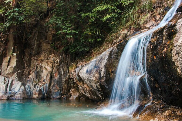 珠海凤凰山脉小九寨沟