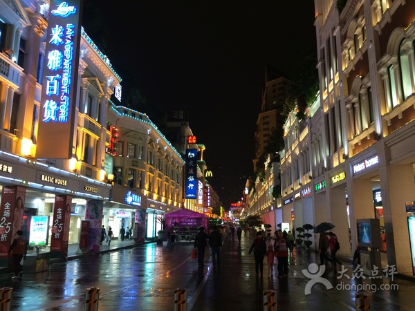 原只菠萝海鲜焗饭_征服厨房,有时候只需要一餐米饭就够了