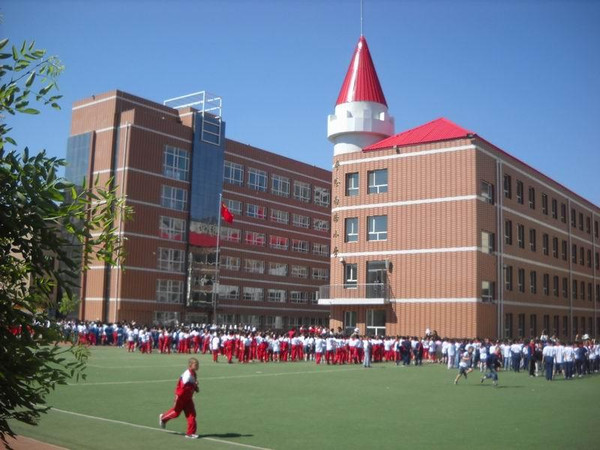2015年起呼和浩特市小学入学实行计划管理