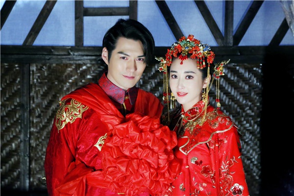 【组图】严屹宽杜若溪结婚一周年 曝百张花絮猛秀恩爱