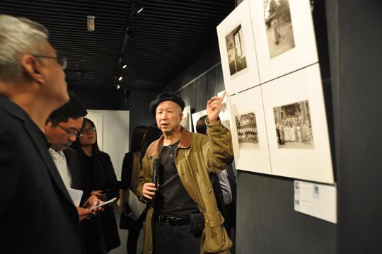 人民网北京3月31日电（熊旭 实习生房泽红俊）白求恩大夫做手术的那张经典照片曾经在中国家喻户晓，但很少有人能清楚地说出它的作者。在昨天举行的“《再见，延安！》英国学者林迈可亲历的中国抗战（1937-1945）晋察冀军民抗战纪实摄影展学术研讨会”上，世人终于了解了这位来自西方的学者。