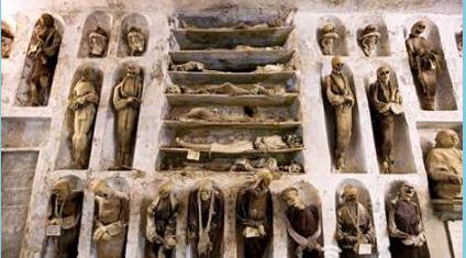 3.巴勒莫嘉布遣会修士的地下墓穴(意大利西西里岛,1599年)