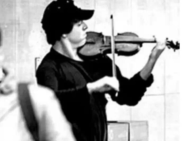 励志故事:美国地铁里的一个实验 感触很深