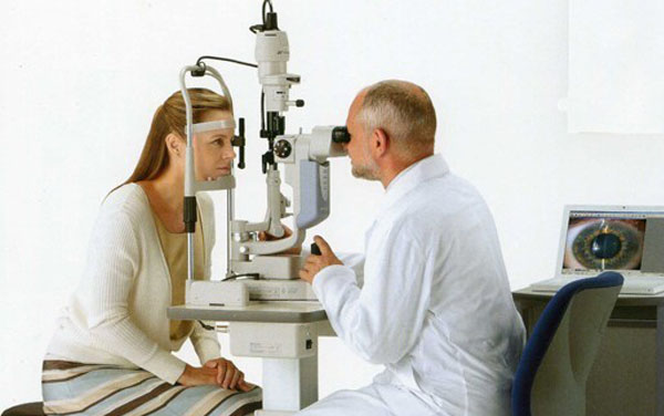 不明原因视力下降需警惕脑肿瘤