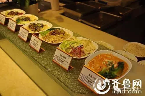 蓝海大饭店自助餐“变身” 请你吃霸王餐，吃货速来~