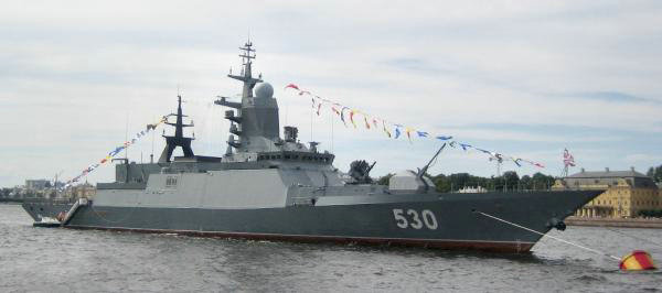原文配图:俄罗斯22380型护卫舰,该舰吨位比056型稍大,但火力不亚于
