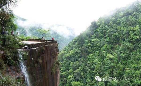 成都-成泸高速-泸州-合江县-成渝环线高速-榕山出口-川江路-福宝镇