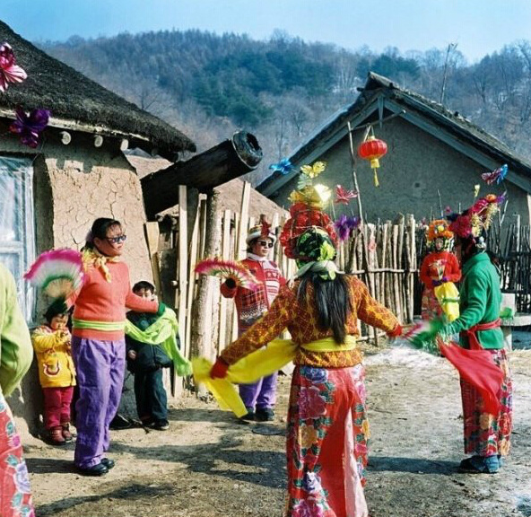 东北神调跳大神搬杆子