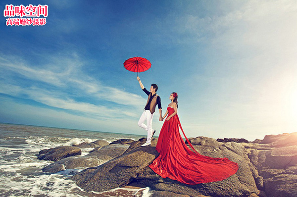 北京婚纱摄影海边拍婚纱照姿势推荐