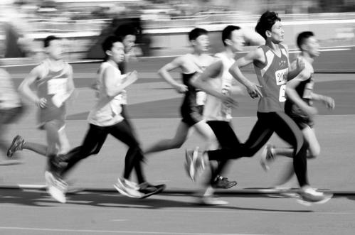 太原市举行2015年中小学生田径运动会年中小学生田径运动会(图)