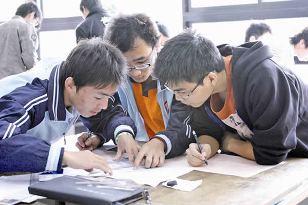 休学创业或在校待业?大学生应当如何抉择图片