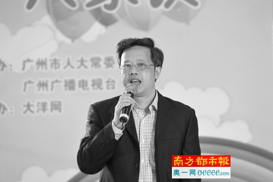 广州市民吐槽幼师收入低 人社局:在制定工资标