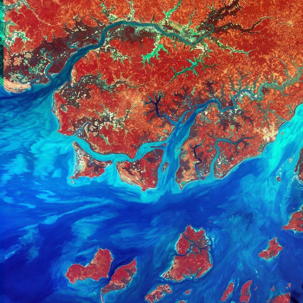 世界地球日:NASA发布地球俯瞰照 美如油画