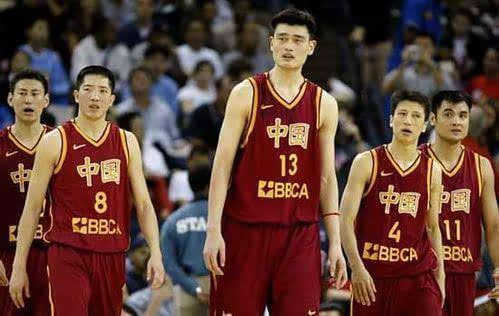 中国男篮历史最强阵容PK,96黄金一代比08天才