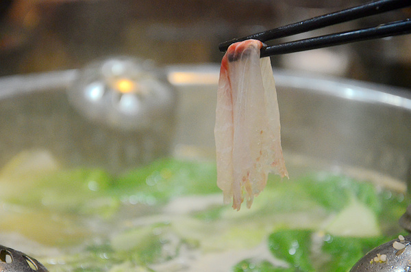 风情丽江斑鱼火锅--涮三秒的美味鱼片火锅