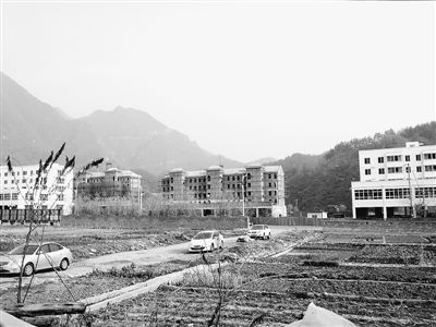 非法占用林地10亩河南西峡封永强巫山双龙镇乌龙村4组今年雪景西峡县