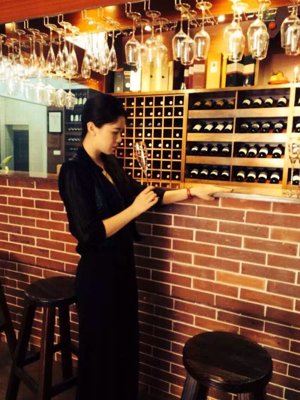 经常喝红酒的女人思维开阔,见识广