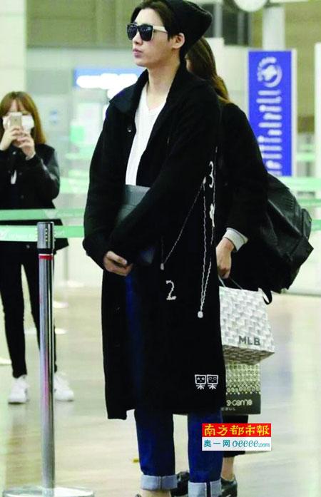 李易峰在李多海生日当天打飞的往返韩国，粉丝称其只是去做头发