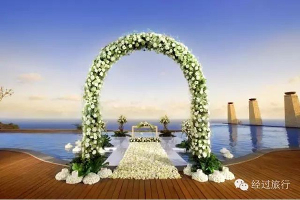 在美丽迷人的巴厘岛举行一场完美的婚礼吧!