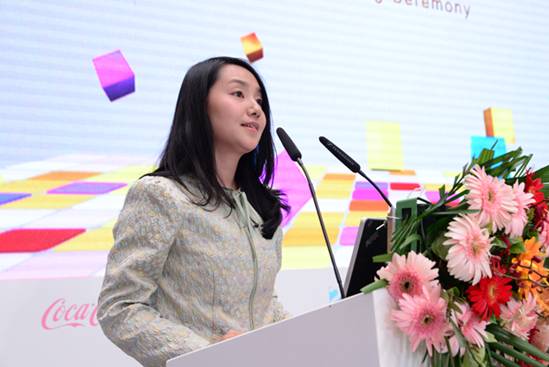 北京新东方教育科技(集团)有限公司助理副总裁兼优能中学推广管理中心主任罗娉致辞
