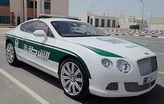 4700万阿斯顿马丁在迪拜都是警车!
