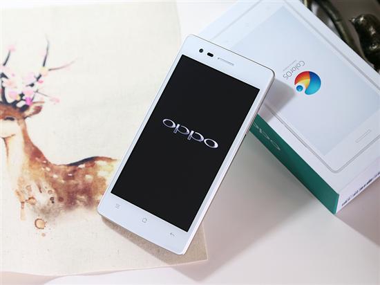 精致小巧双玻璃机身 oppo a31开箱图