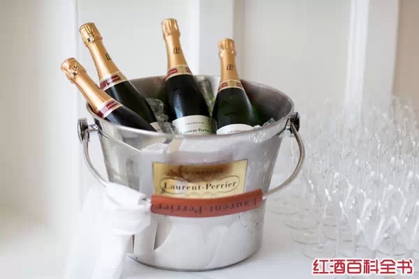 消费风向标:2014年全球10大香槟品牌新鲜出炉