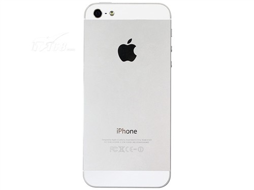iPhone5配备800万像素摄像头,具有f2.4光圈,可拍摄分辨率为3264×2448的照片,硬件上虽然和前代产品并无区别,但是iPhone5还有一个新特性—全景拍摄,此外由于A6处理器的使用,iPhone5拍照和照片处理速度更快。