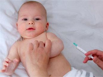 宝宝接种疫苗,乱打会出事!