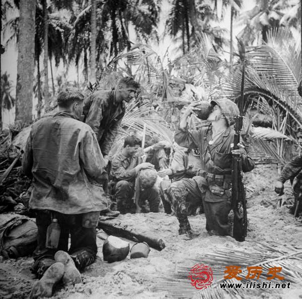 美军突袭布干维尔岛南京大屠杀日军一天损失7000