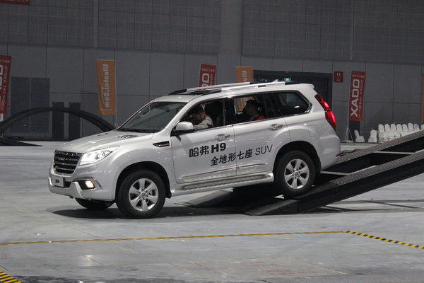 上海车展长城全地形七座SUV H9