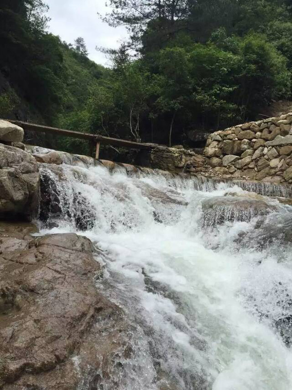 婺源又添一新景区——石门山峡谷(组图)