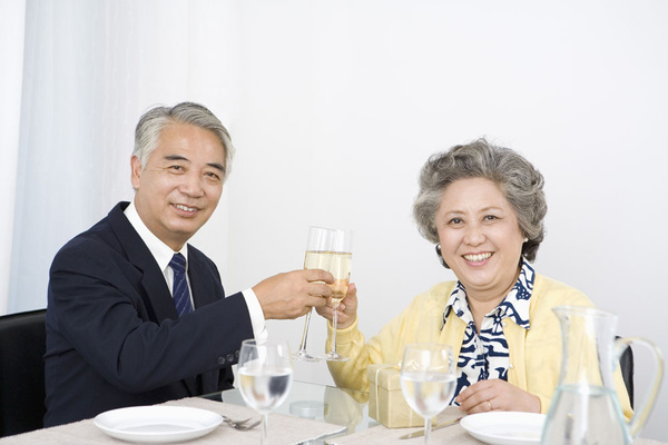 老年人夏天食欲差 应多吃含锌量高的食物