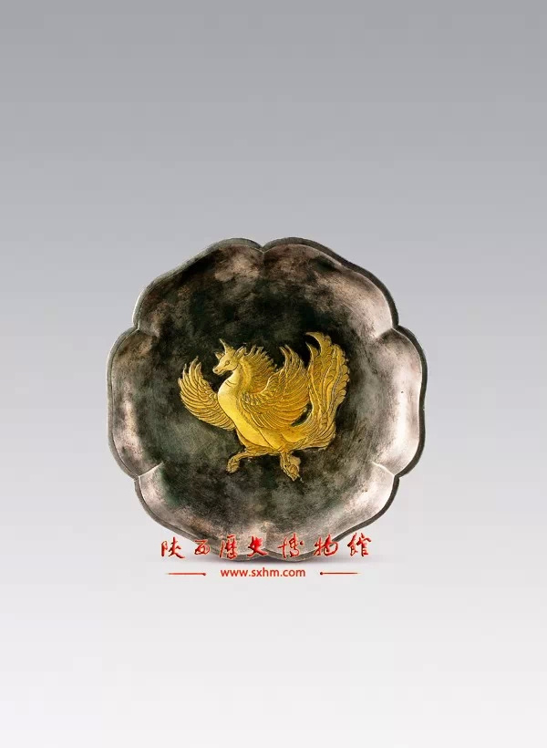 鎏金飞廉纹六曲银盘