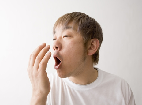 便秘:长期便秘,体内产生的有害物质不能及时排出,就会引起口臭,食欲