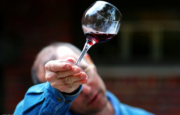 红酒知识:葡萄酒并不是挂杯就最好的|红酒知识