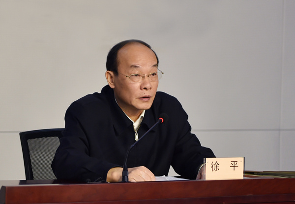 联系董事长_董事长联系电话