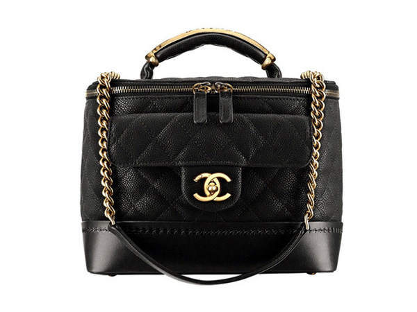 香奈儿Chanel旅行手袋 闪耀黑金的奢华巡礼