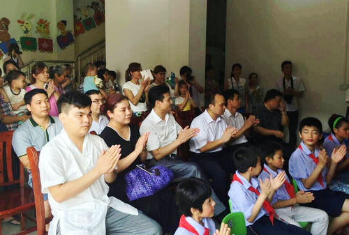 广西贵港市道教协会积极参加六一慰问活动
