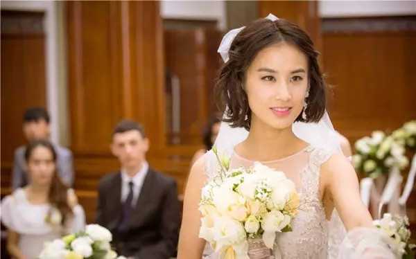 被赞美的黄圣依:小妾女人成就晚清男人_手机搜狐网