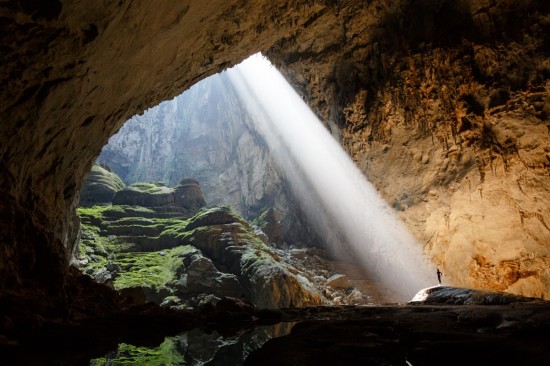 探秘全球最大洞穴:越南韩松洞