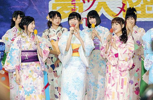 akb48成员出席台场夏日祭