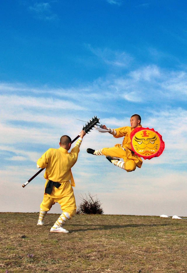 少林武僧嵩山练功