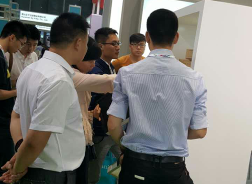 本次展会的3款明星产品:HY2161、HY2618、HY2886,分别有着不同的适用面积,并针对不同的性能、价格追求的消费者。