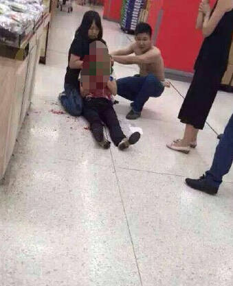 广东超市27岁女员工举报小偷遭割喉 下月将结