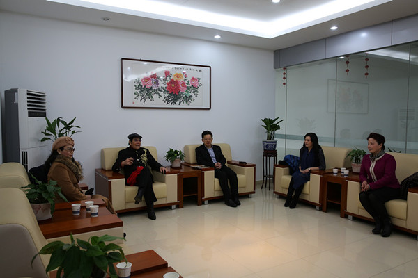 美国首任华人市长黄锦波博士访问派蒙集团