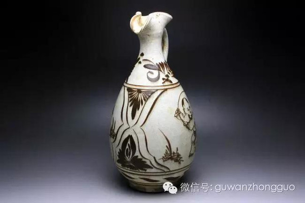 磁州窑白底黑花一度成为东方古瓷流行色