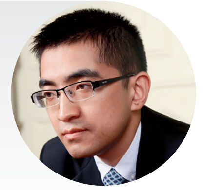 厦门银行近日宣布,经中国银监会厦门监管局批准,正式聘任91金融创始人、CEO许泽玮担任独立董事。这是首家互联网金融企业领军人物被吸收进入银行业担任独立董事。许泽玮出身银行世家,2011年成立了国内第一家“网上金融沃尔玛”91金融超市。