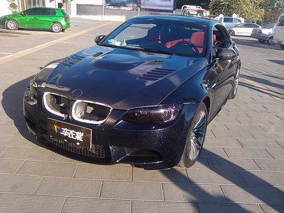 BMW M3敞篷全车珠光黑车身贴膜