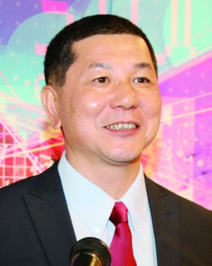 【图】广东四通集团股份有限公司董事会秘书黄奕鹏先生致答谢辞(图)